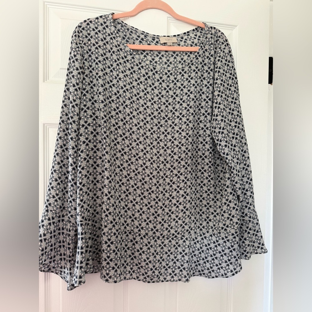 LOFT Black and White Geometric Bell-Sleeve Blouse